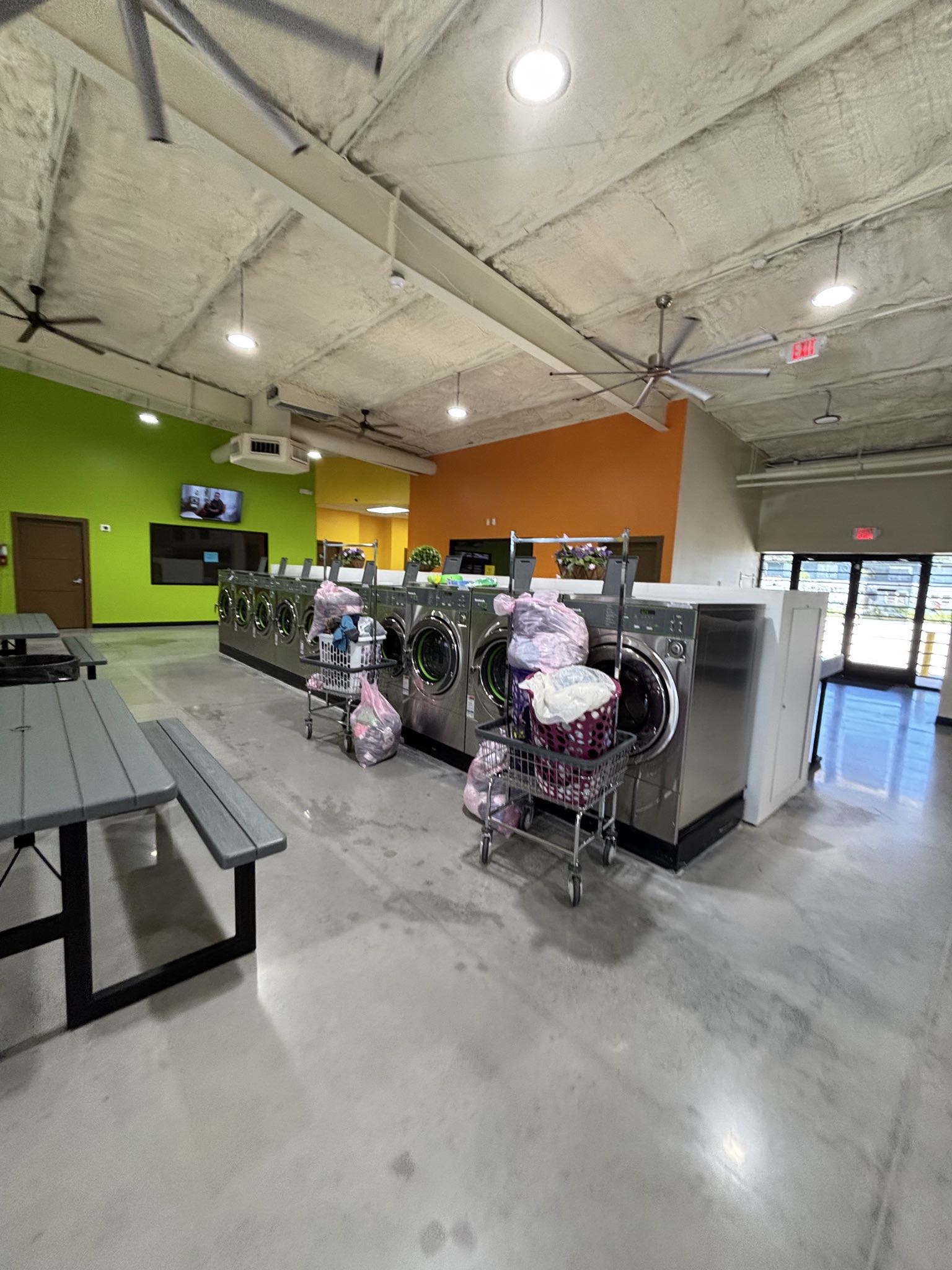 Joy washateria after image 10